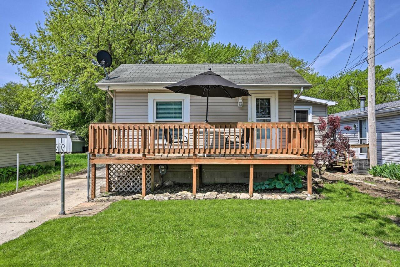 Holiday home With Lake-view Deck By Camp Perry And Magee Marsh *